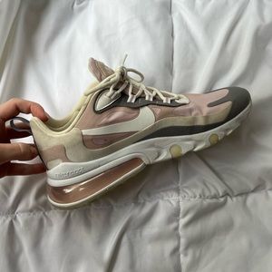 Nike AirMax 270